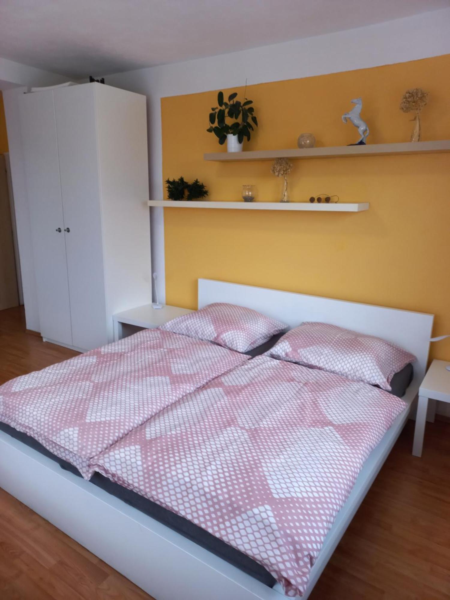 Paradise Villa Apartment Прага Екстер'єр фото